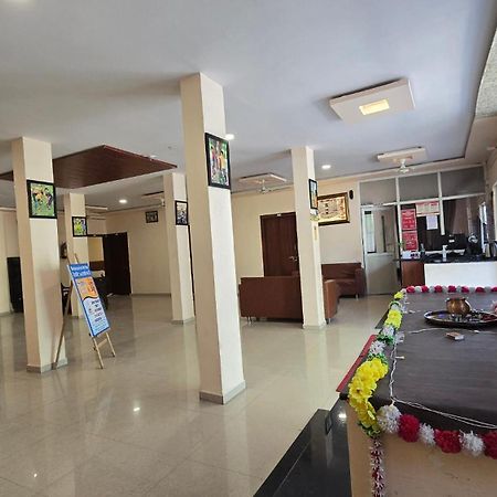 Hotel Maheshwari Green'S Ujjain Εξωτερικό φωτογραφία