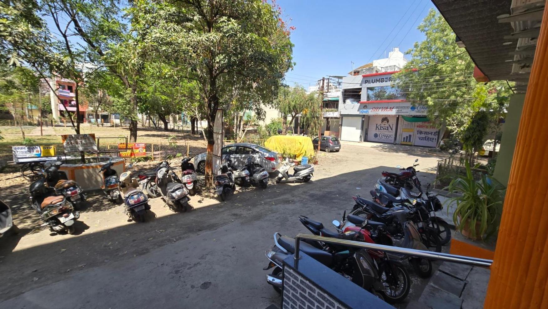 Hotel Maheshwari Green'S Ujjain Εξωτερικό φωτογραφία