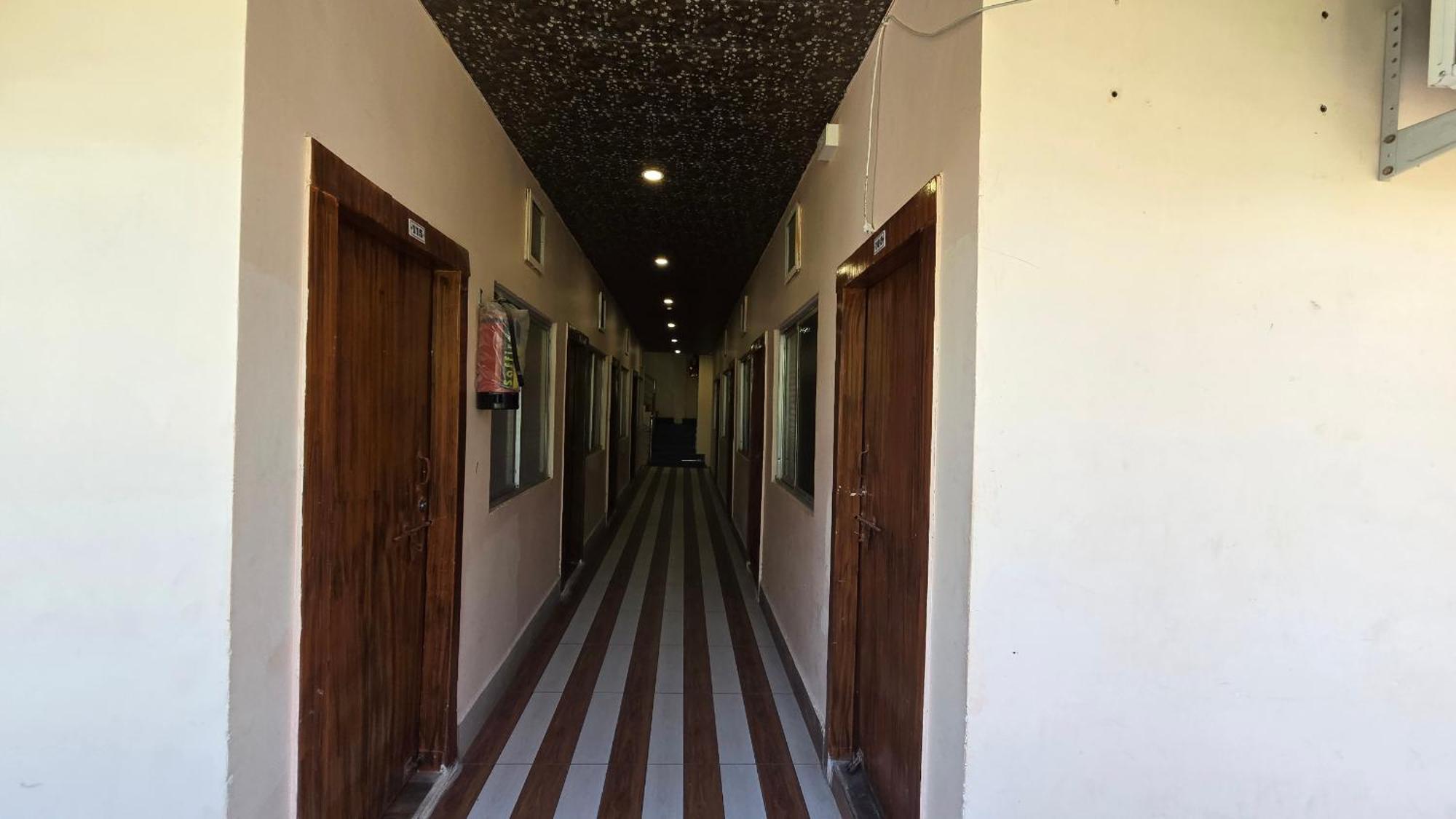 Hotel Maheshwari Green'S Ujjain Εξωτερικό φωτογραφία